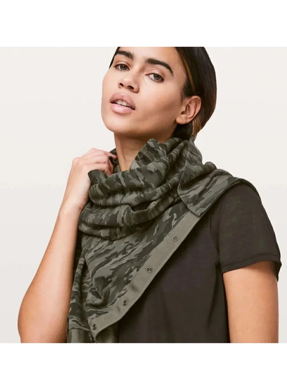 Lululemon Camo Print Utility Scarf - Olive Green